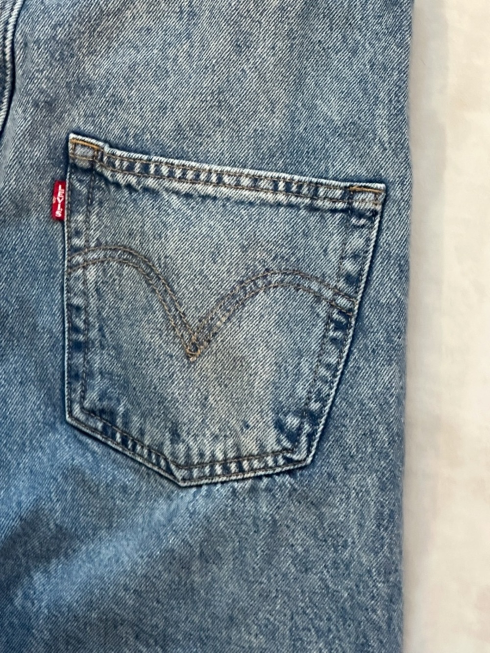 Levi's Full-Length Baggy Overalls - Size Small - Picture 8 of 10